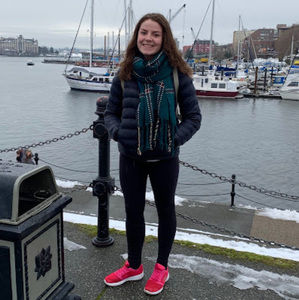 Meet your Posher, Olivia